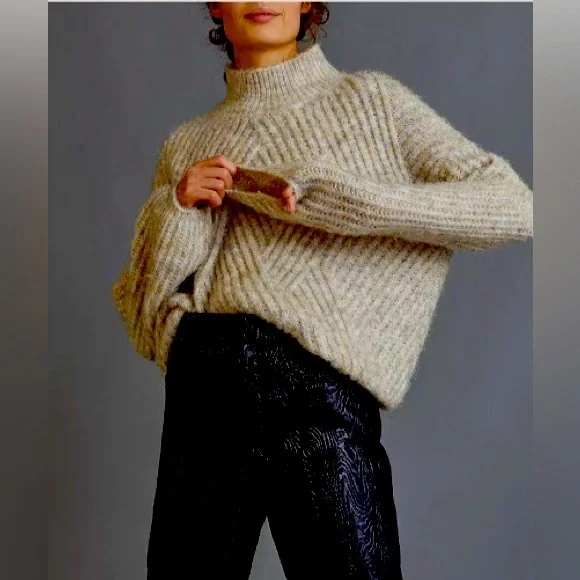 ❌SOLD❌ Frnch Mock Neck Beige Chunky Lattice Sweater, NWT - Picture 1 of 8